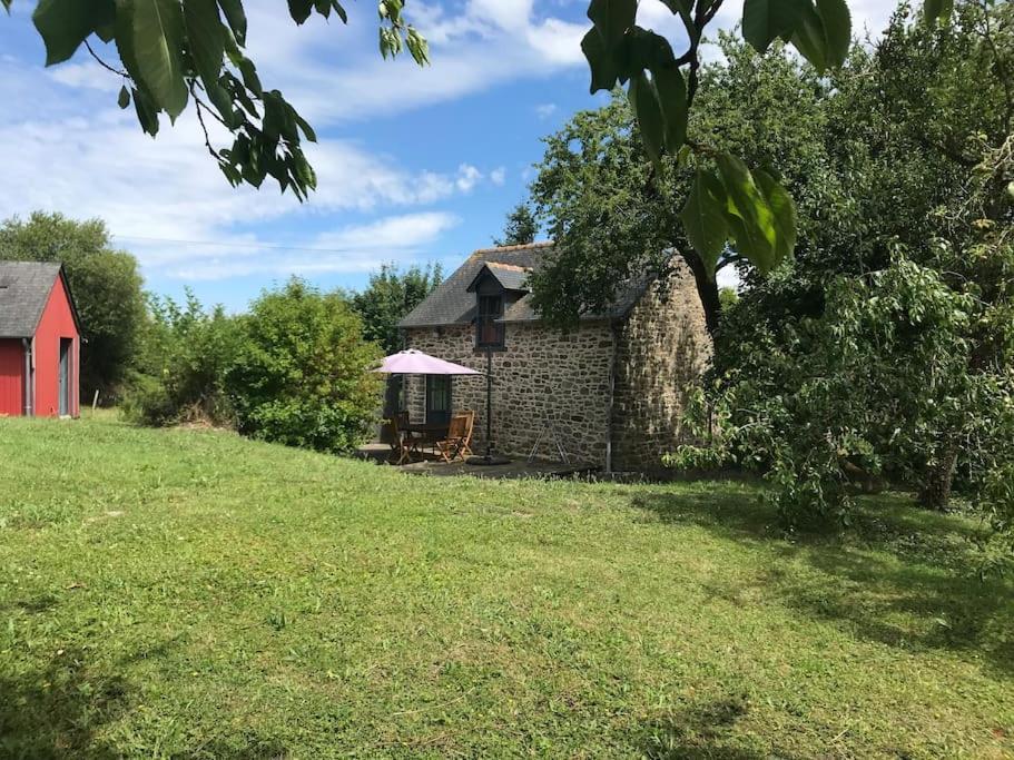 Maisonnette Au Pied Du Mont Dol Exteriér fotografie